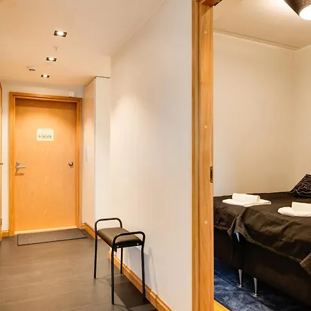 C11 Center Incl 2 Passes By Aavalevi * Levi